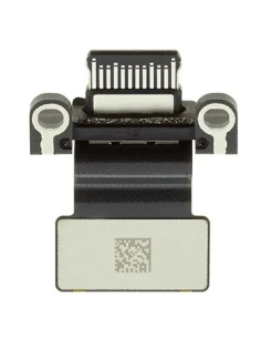 Cartes USB-C MacBook Air (M2, 2022) — gris sidéral