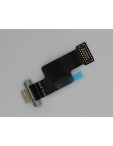 Karty USB-C MacBook Air (15 palců, M5) — stříbrná